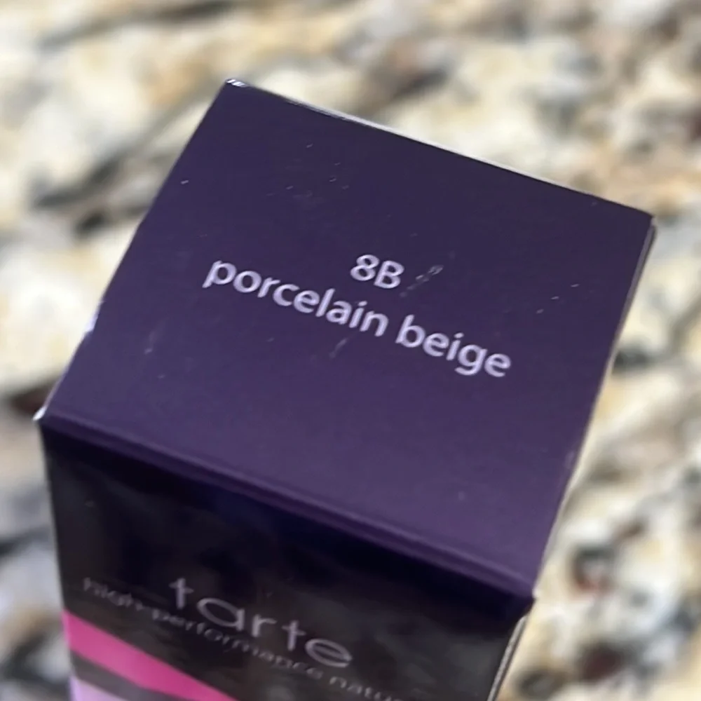 💕🌙HP! Tarte Porcelain Beige Face Tape Foundation